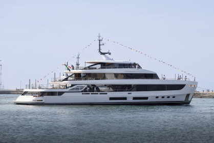 Azimut Launches the Grande 44M: A Four-Deck Marvel Redefining Carbon Fiber and Hybrid Superyacht Technology